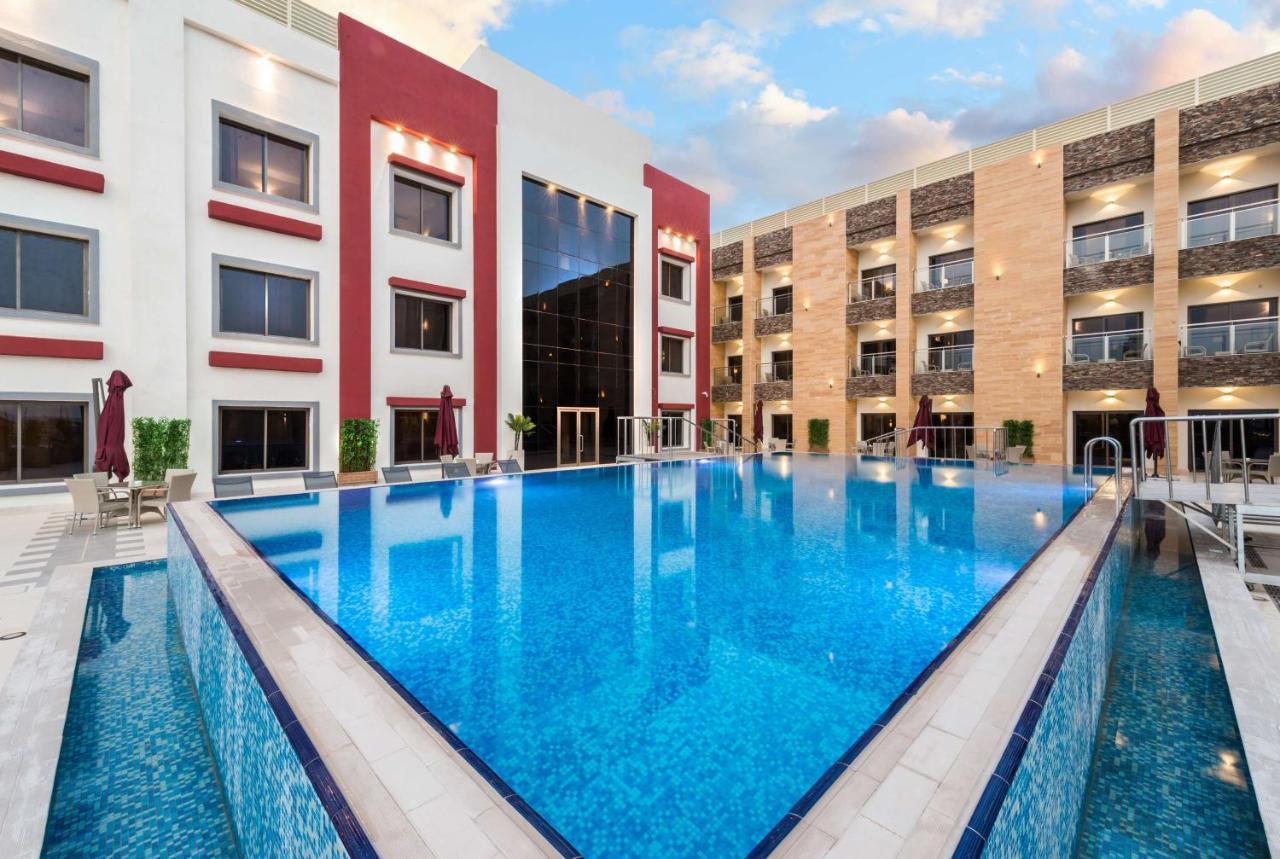 Best Western Plus Al Qurayyat City Center 외부 사진