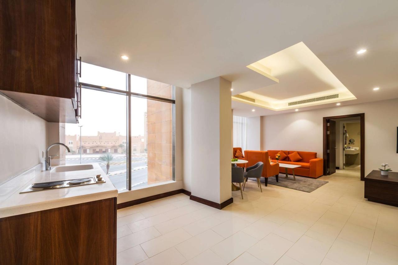Best Western Plus Al Qurayyat City Center 외부 사진