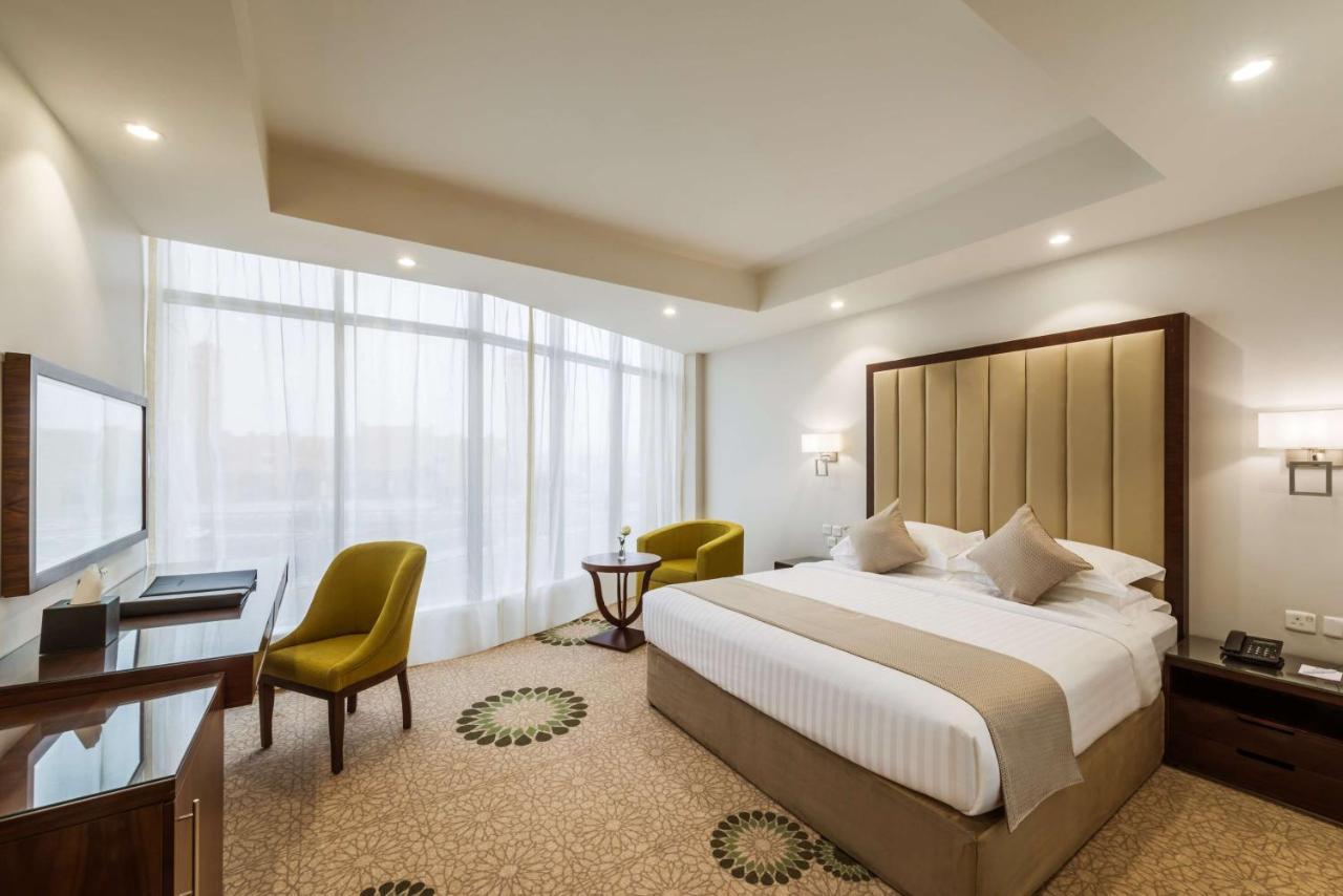 Best Western Plus Al Qurayyat City Center 외부 사진
