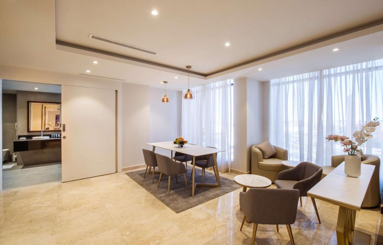 Best Western Plus Al Qurayyat City Center 외부 사진